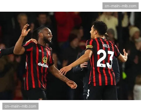 “足球进校园”计划扩展,英超20家俱乐部将结对千所中小学 “足球进校园”计划扩展,英超20家俱乐部将结对千所中小学